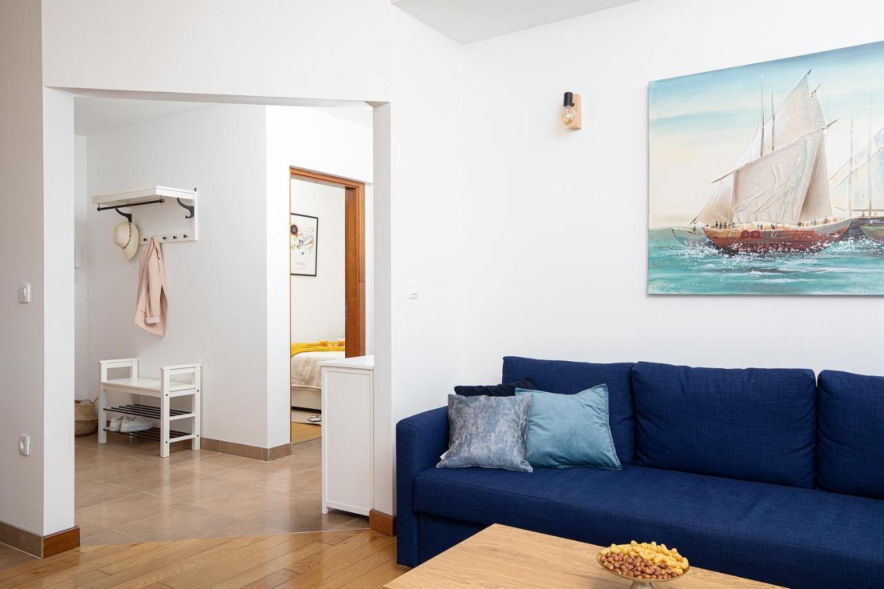 Ližnjan Cesare Apartment, With Swimming Pool And Sea View מראה חיצוני תמונה