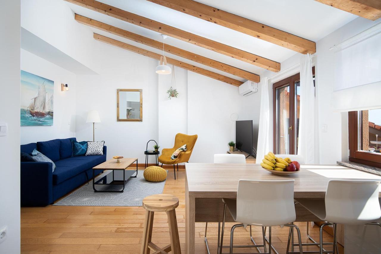 Ližnjan Cesare Apartment, With Swimming Pool And Sea View מראה חיצוני תמונה