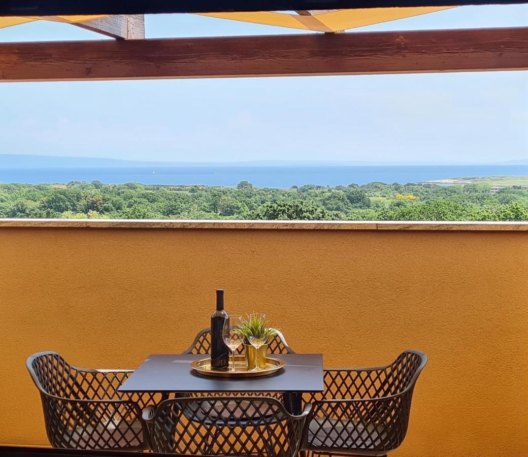 Ližnjan Cesare Apartment, With Swimming Pool And Sea View מראה חיצוני תמונה
